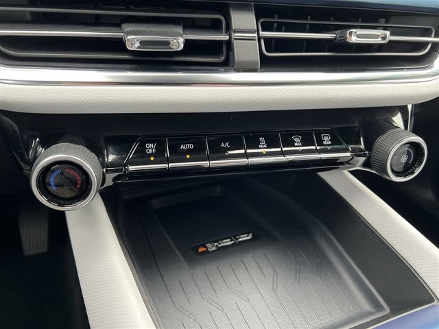 Certified 2025 Chevrolet Equinox EV LT image 19