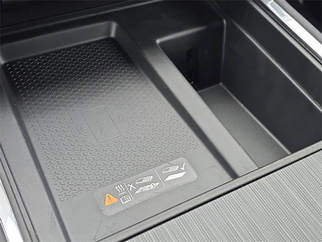 New 2026 GMC Acadia Elevation image 16