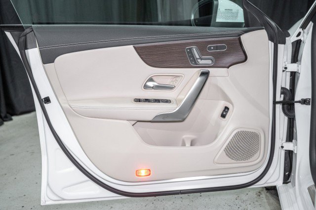 New 2025 Mercedes-Benz CLA 250 image 10