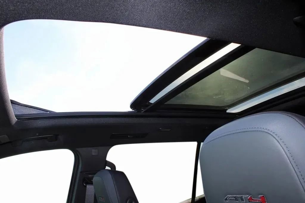 New 2025 GMC Acadia AT4 w/ Super Cruise Package image 34