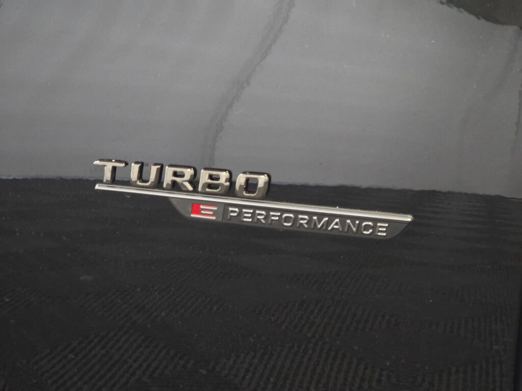 New 2025 Mercedes-Benz GLC 63 AMG S image 21