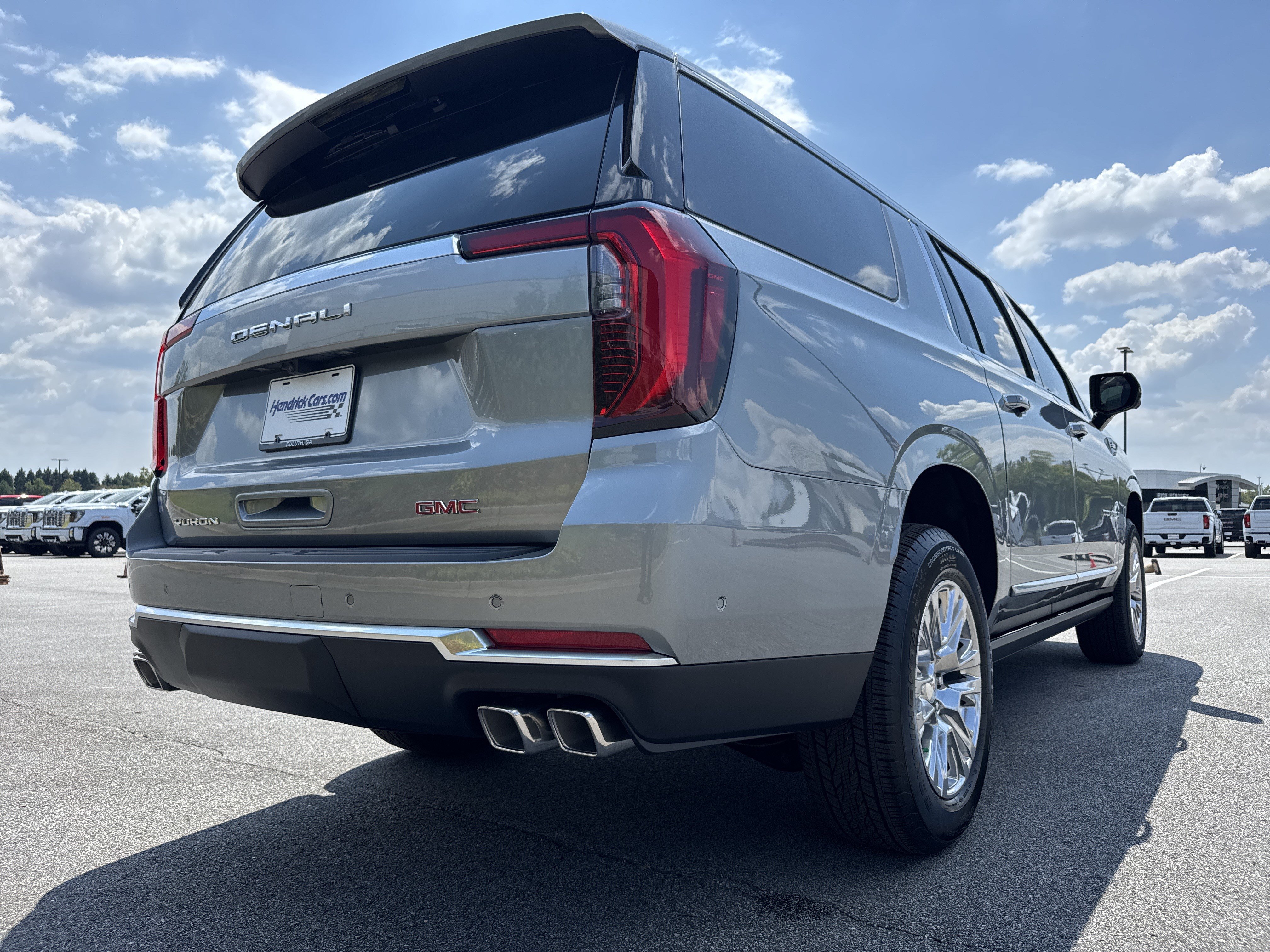 New 2026 GMC Yukon XL Denali w/ Sun & Power Step Package AWD/4WD image 10