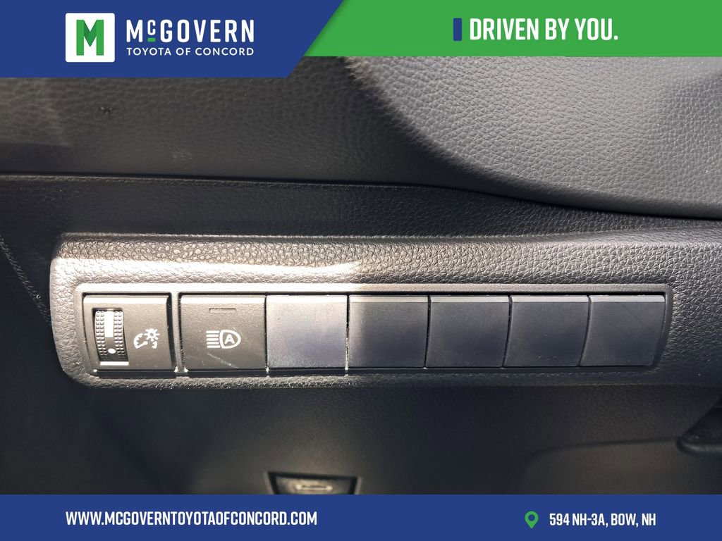 Used 2019 Toyota Corolla XSE image 24