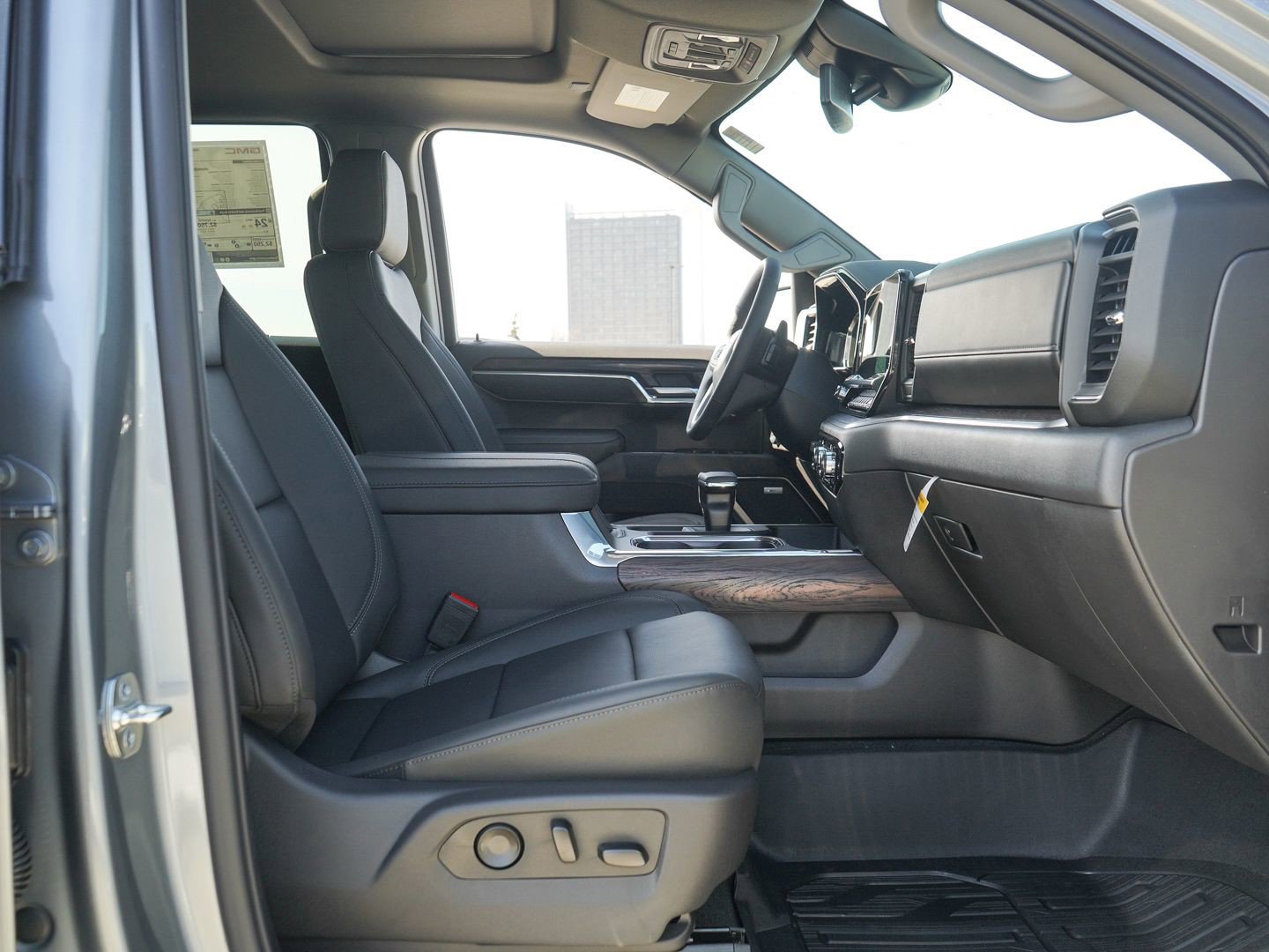 New 2026 GMC Sierra 1500 SLT w/ SLT Premium Plus Package image 8