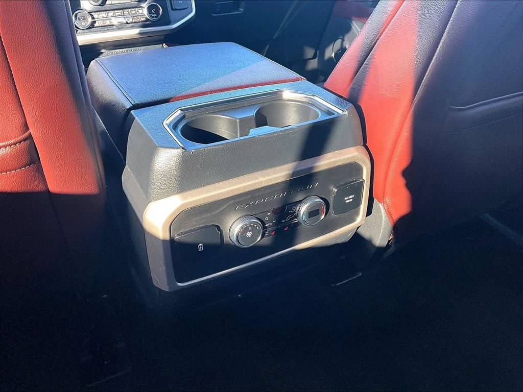 Used 2024 Ford Expedition Limited AWD/4WD image 12