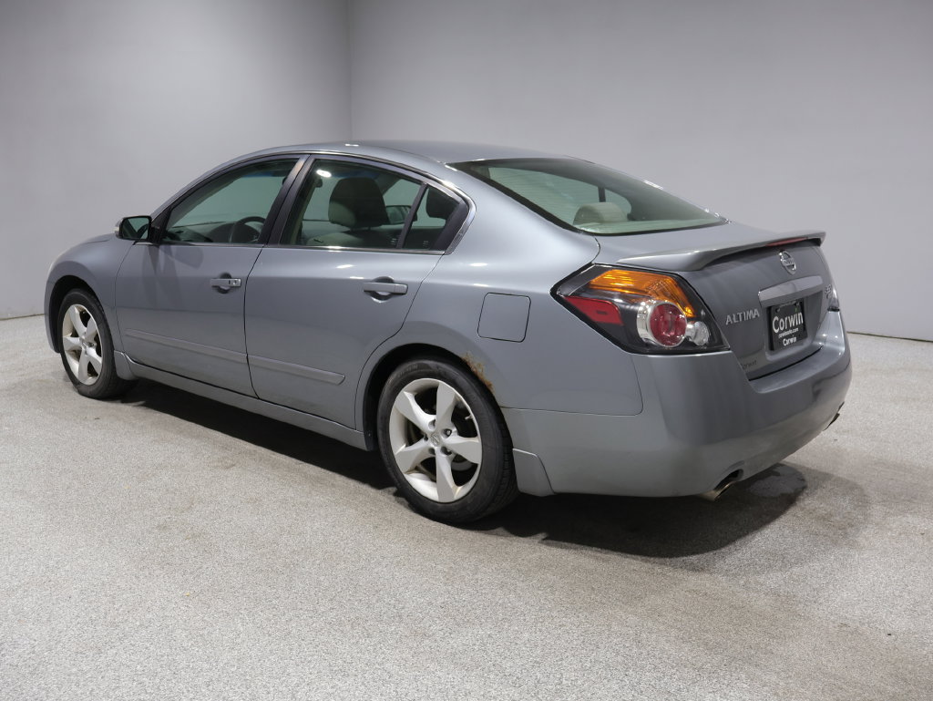 Used 2008 Nissan Altima 3.5 SE w/ Sport Pkg FWD image 17