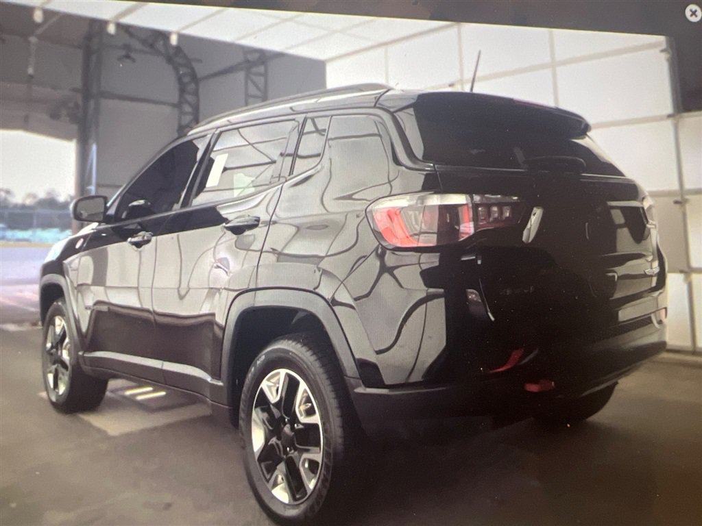 Used 2018 Jeep Compass Trailhawk w/ Navigation Group AWD/4WD image 3