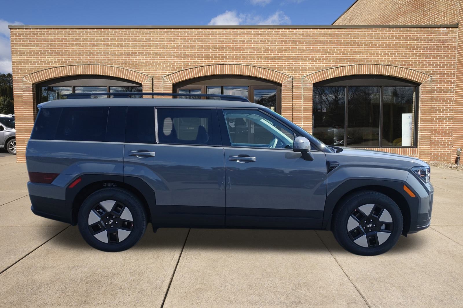 New 2026 Hyundai Santa Fe SEL image 2