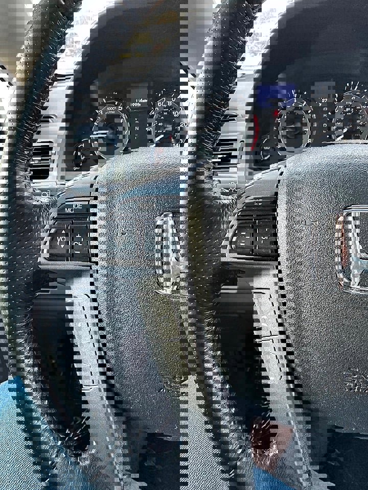 Used 2012 Honda Odyssey Touring image 14