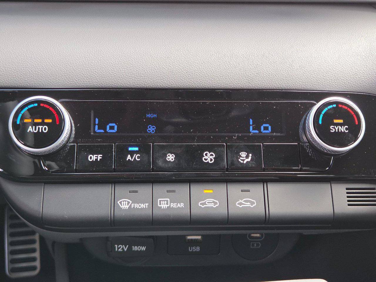 New 2026 Hyundai Elantra Sport FWD image 60