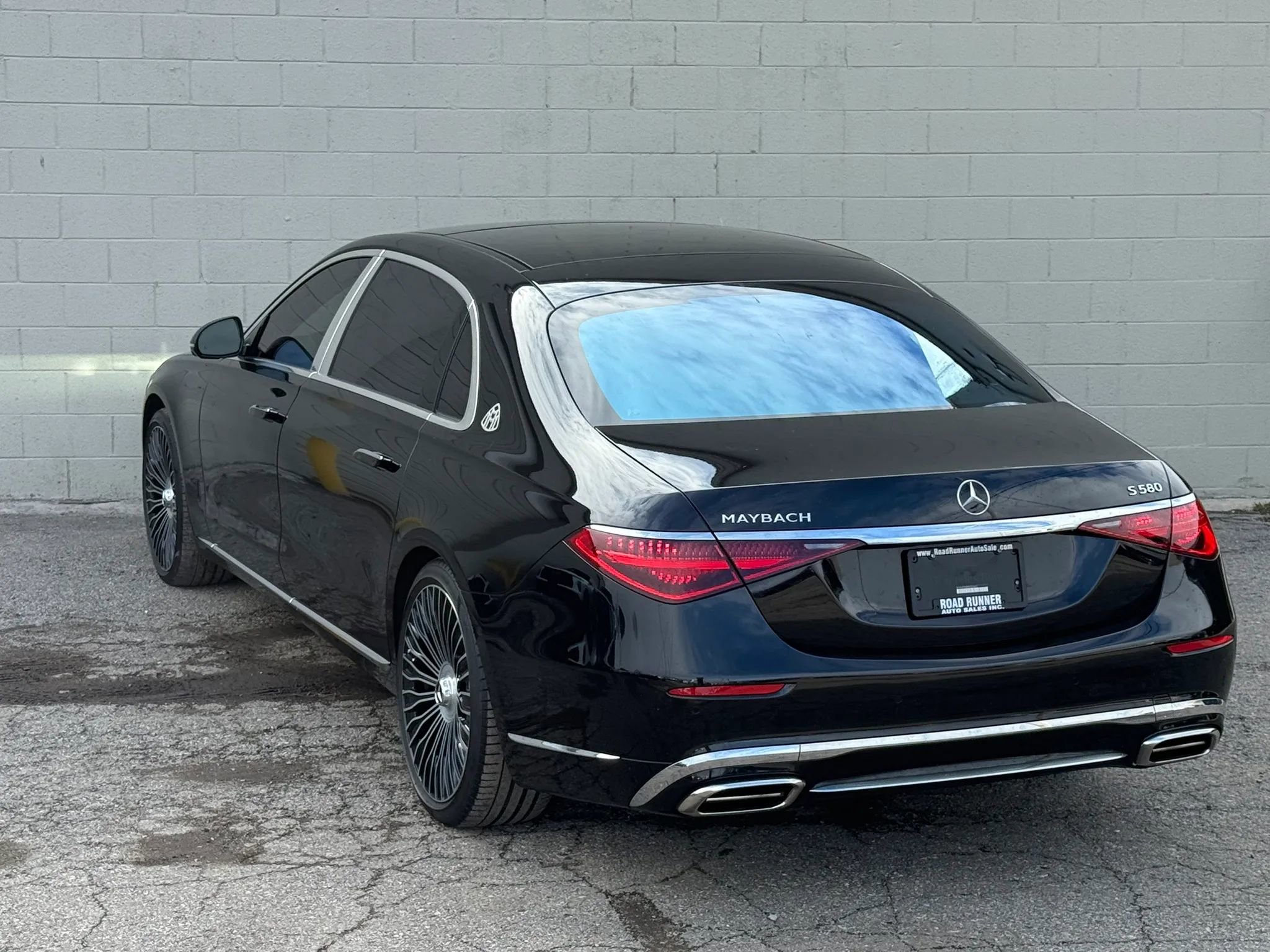 Used 2023 Mercedes-Benz Maybach S 580 S 580 4MATIC Sedan 4D image 7