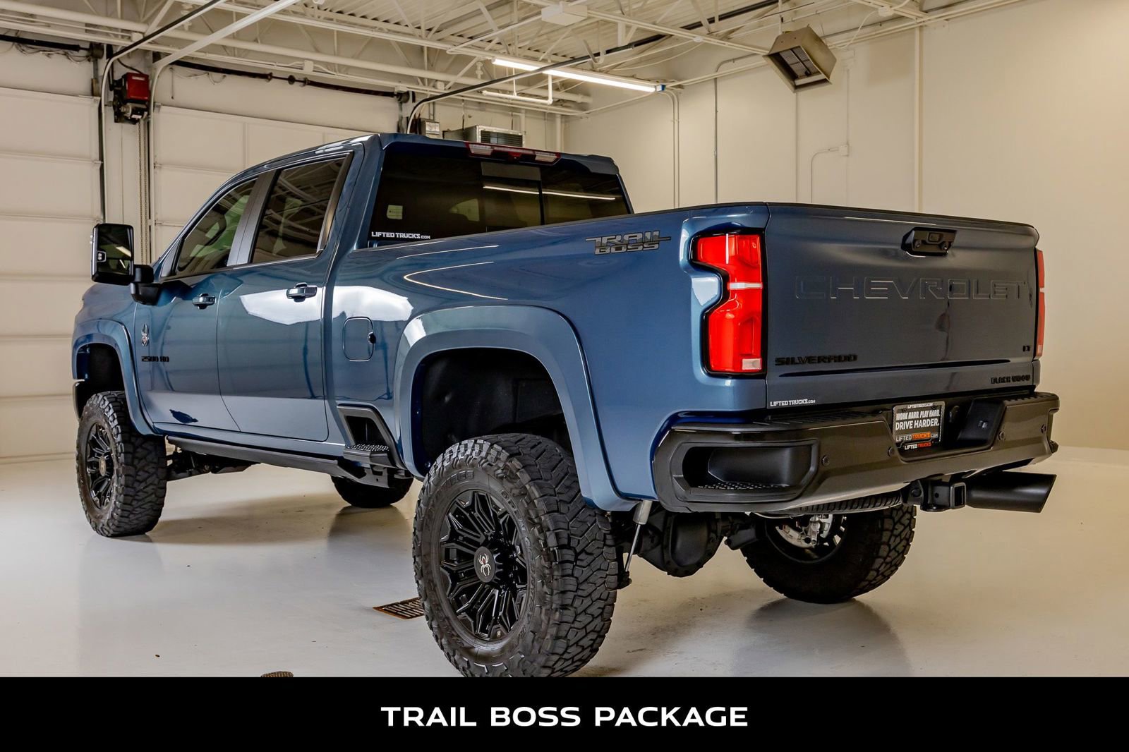 Used 2025 Chevrolet Silverado 2500 LT w/ Trail Boss Package AWD/4WD image 6