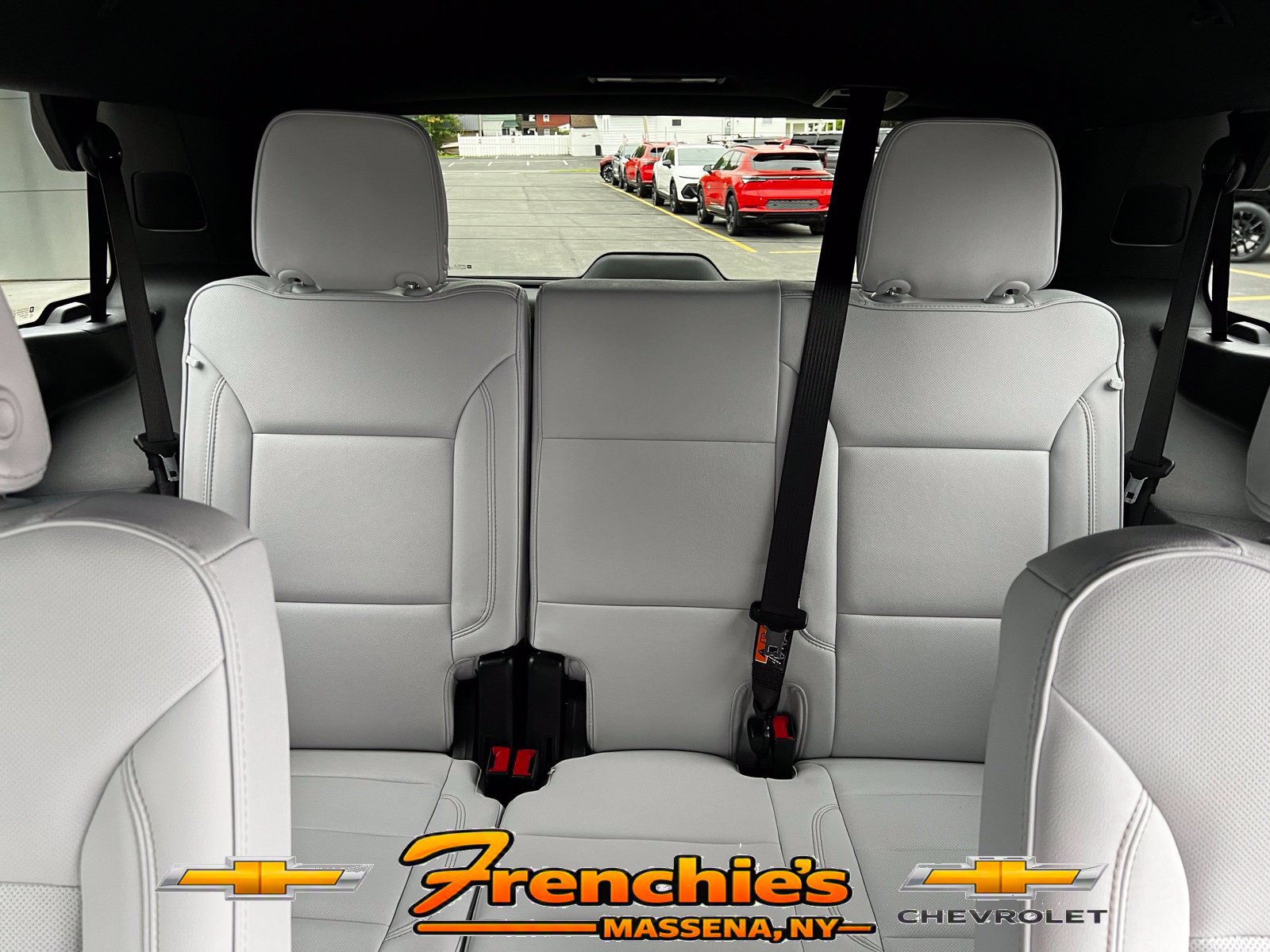 Used 2025 Chevrolet Tahoe Premier w/ Sun And Tow Package AWD/4WD image 9