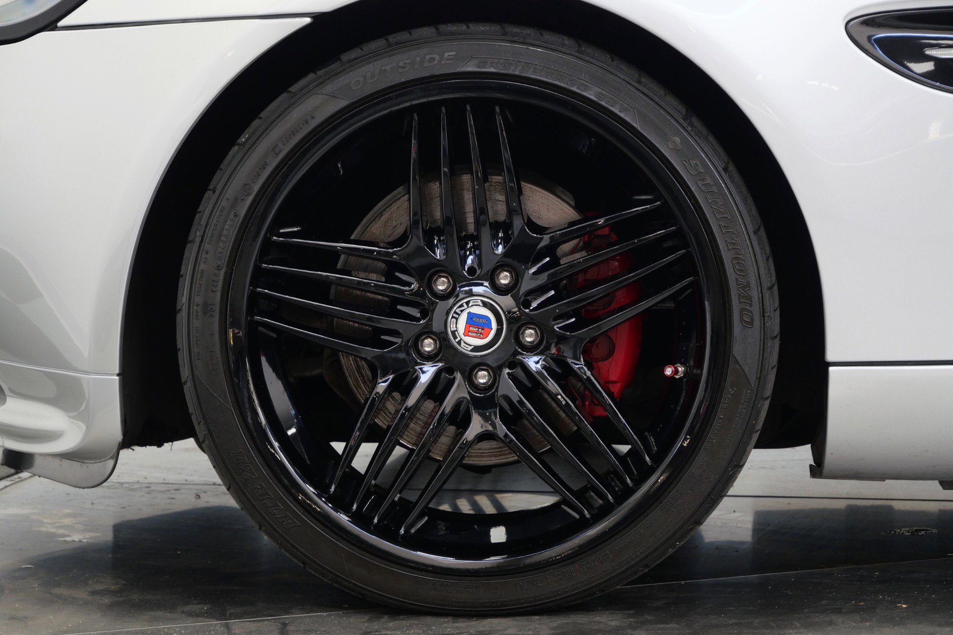Used 2002 BMW Z8 RWD image 10