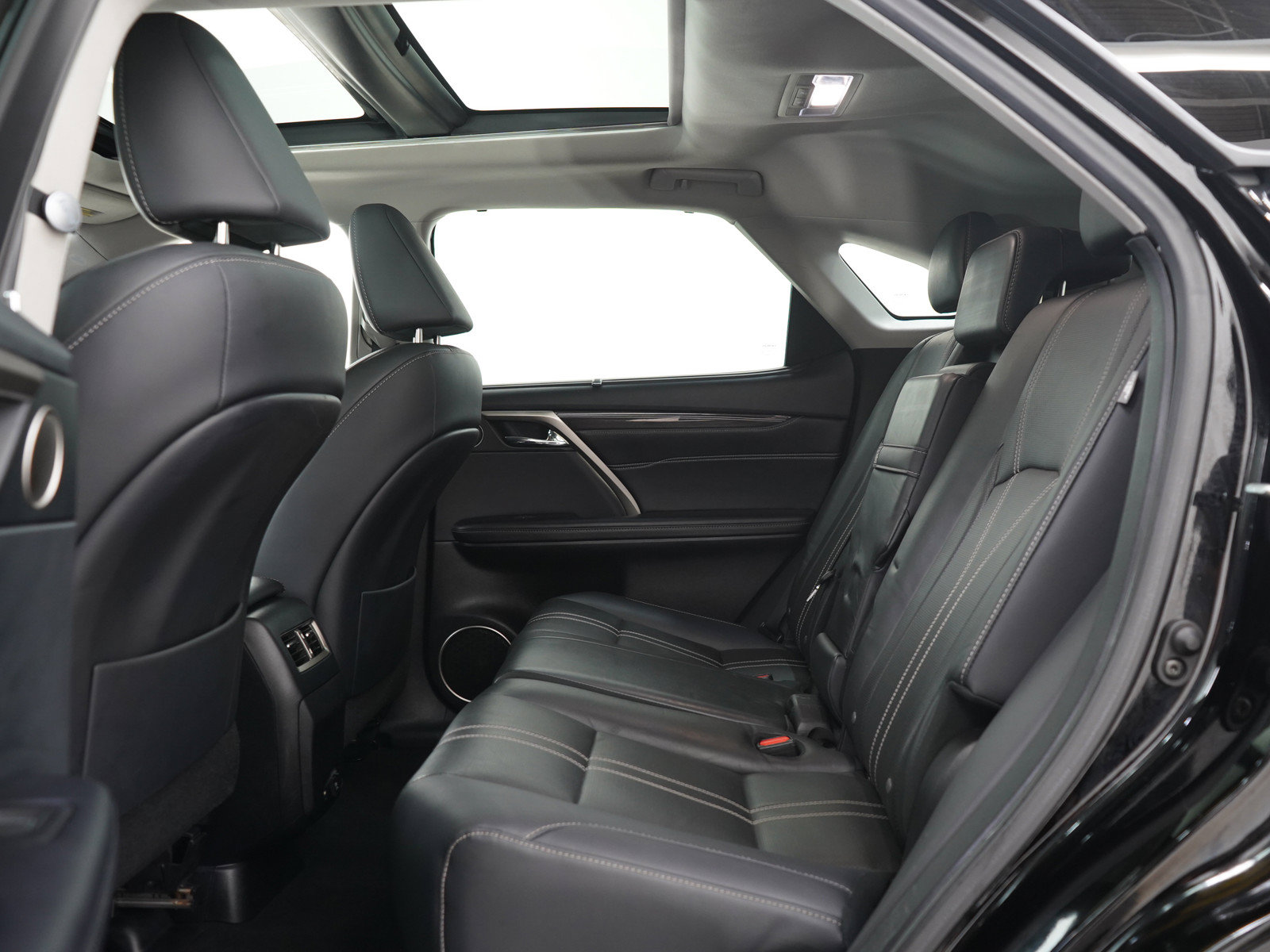 Used 2020 Lexus RX 450h AWD w/ Luxury Package image 22