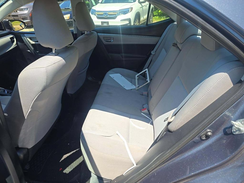 Used 2016 Toyota Corolla LE FWD image 6