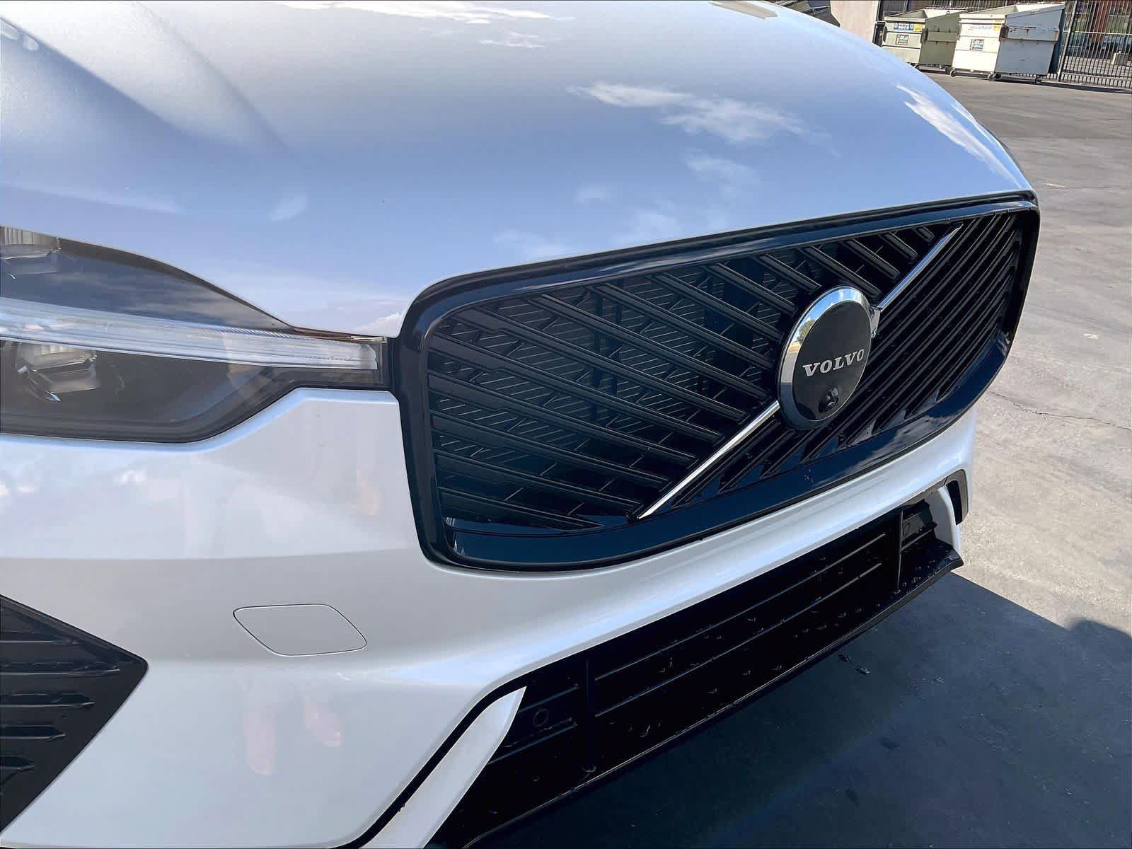 New 2026 Volvo XC60 B5 Plus w/ Protection Package Premier AWD/4WD image 33
