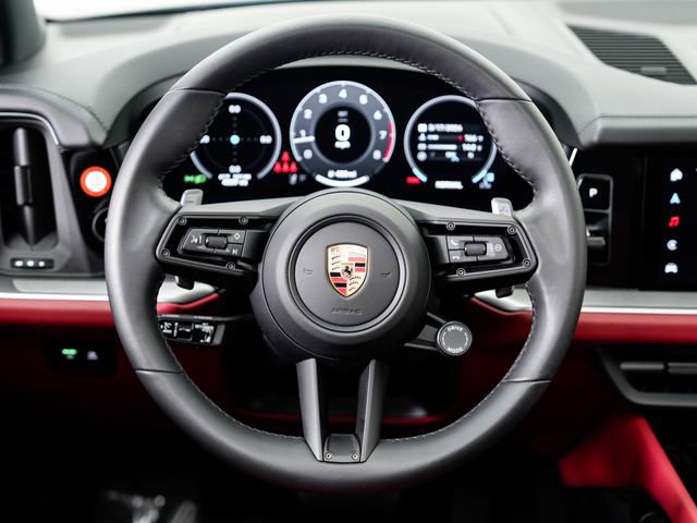 Certified 2025 Porsche Cayenne image 13