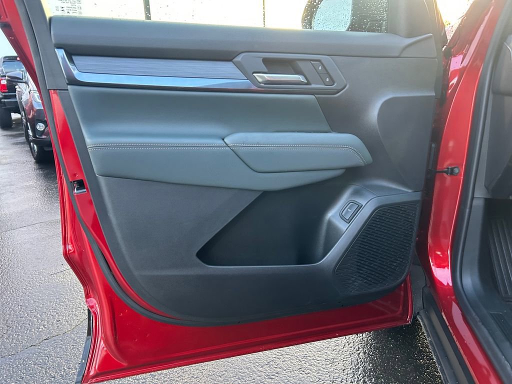 Used 2026 GMC Terrain AT4 w/ Technology Package II image 23