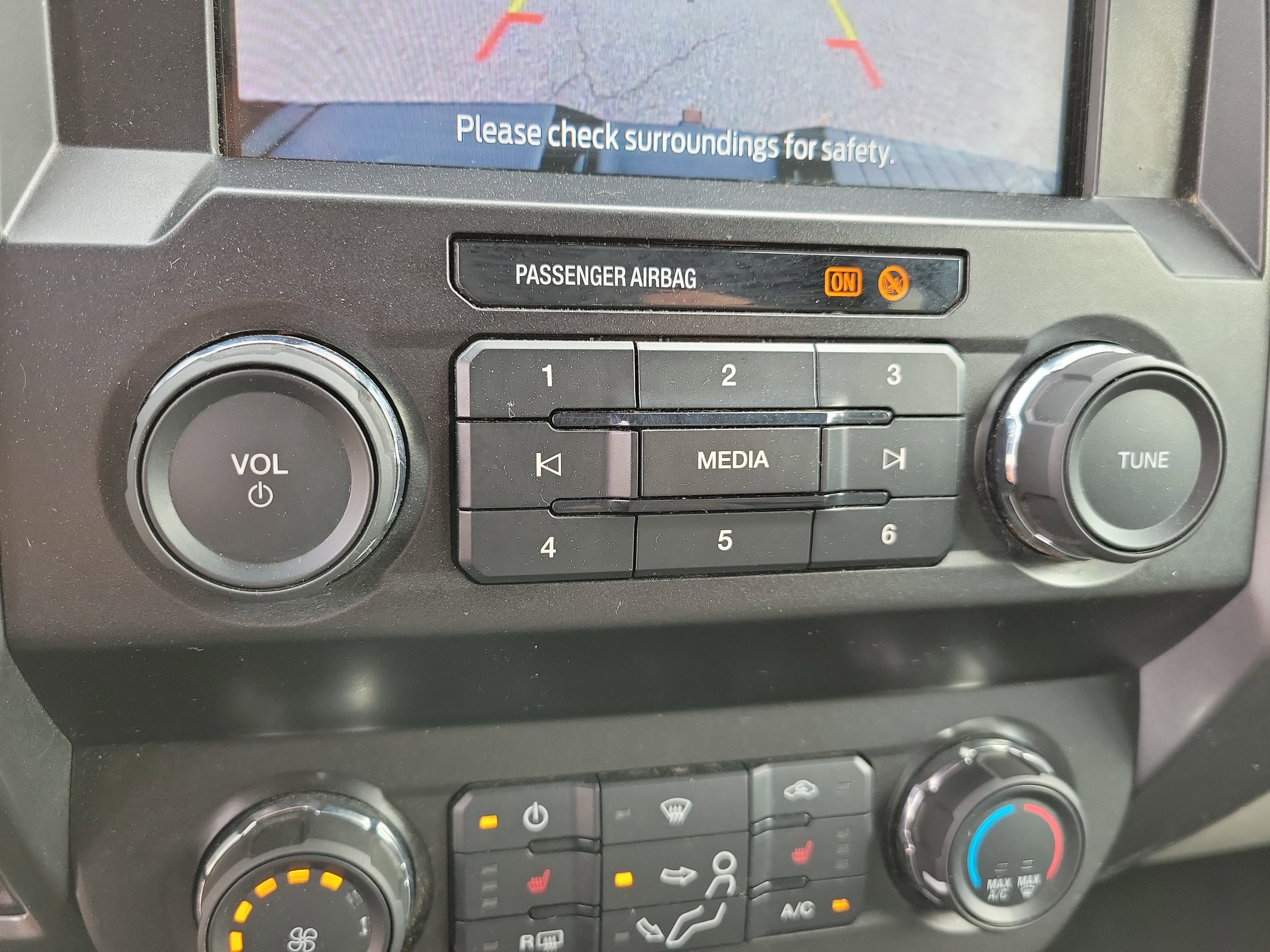 Used 2022 Ford F250 XLT w/ XLT Premium Package image 17