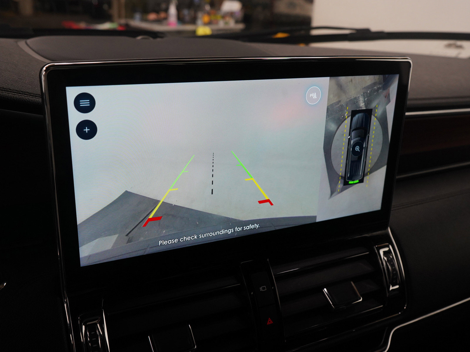 Used 2022 Lincoln Navigator L Reserve w/ Equipment Group 201A image 25