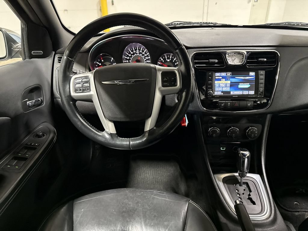 Used 2014 Chrysler 200 Limited w/ Sun/Sound Group FWD image 11