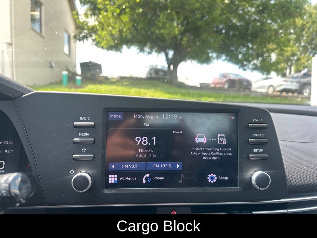 Used 2023 Hyundai Elantra SEL w/ Cargo Package FWD image 16