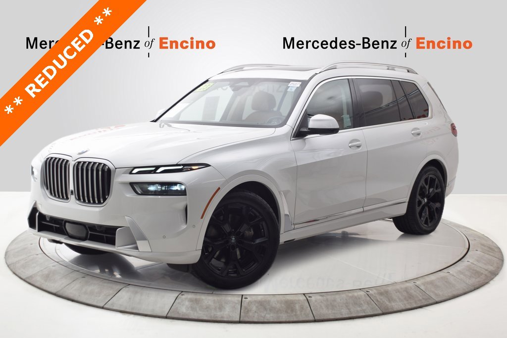 Used 2023 BMW X7 xDrive40i w/ Parking Assistance Package image 1