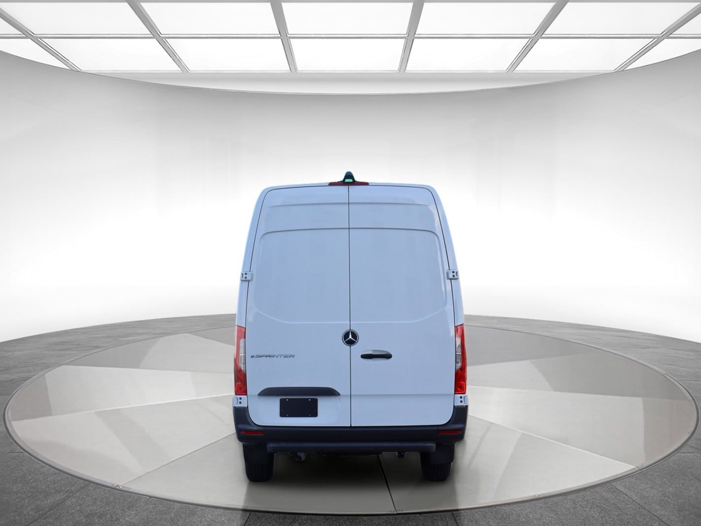 Used 2024 Mercedes-Benz eSprinter 170 Cargo image 7