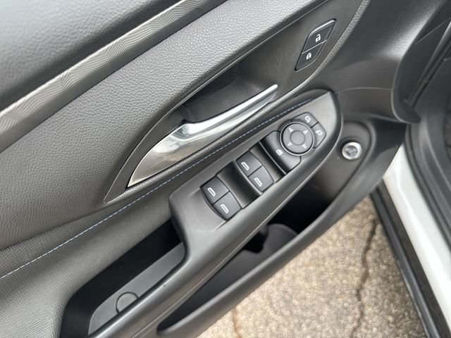 Used 2024 Buick Envista Sport Touring w/ Convenience I Package FWD image 22
