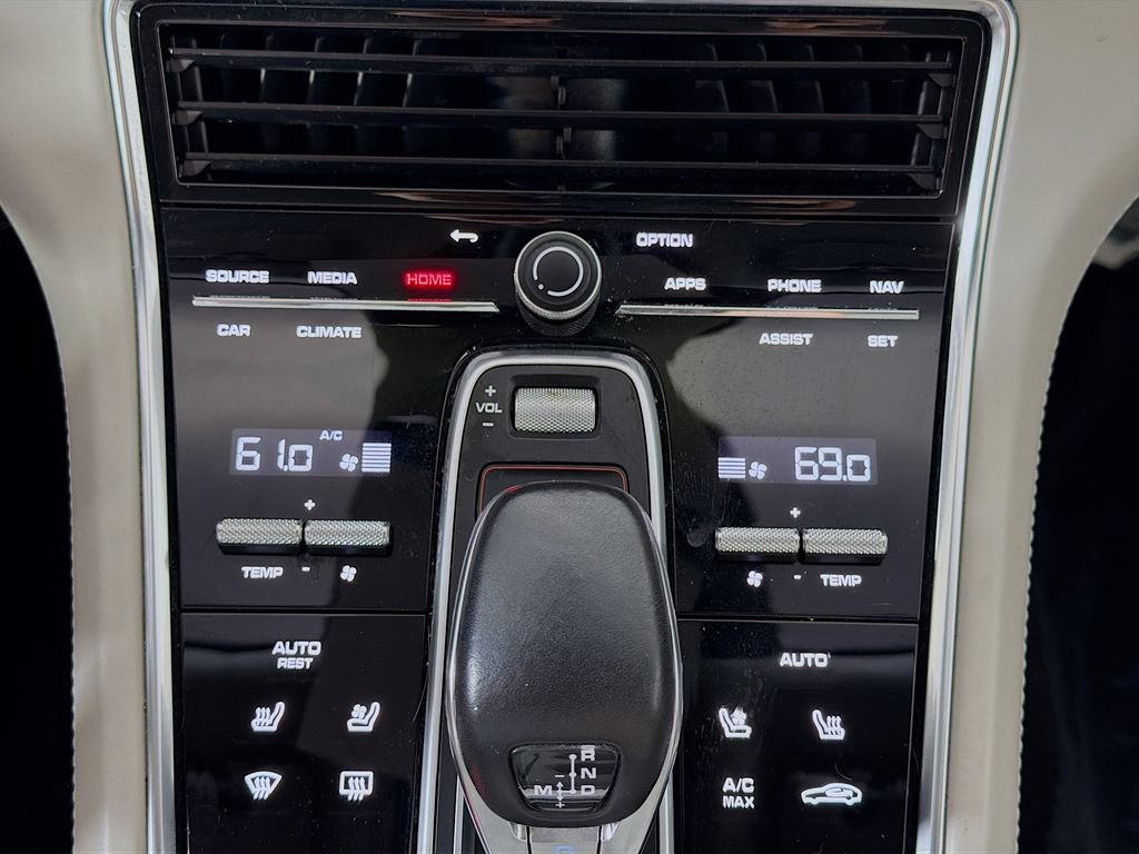 Used 2022 Porsche Panamera Turbo S AWD/4WD image 19