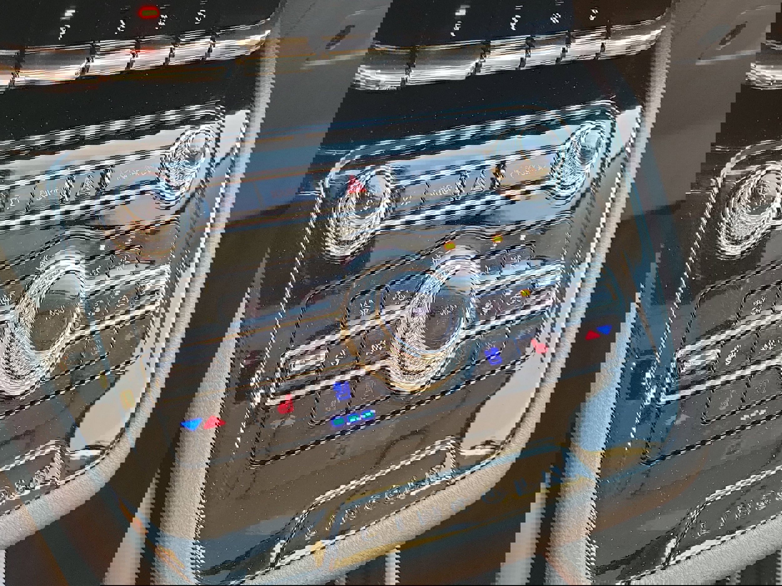 Used 2022 Lincoln Corsair AWD w/ Premium Package image 28