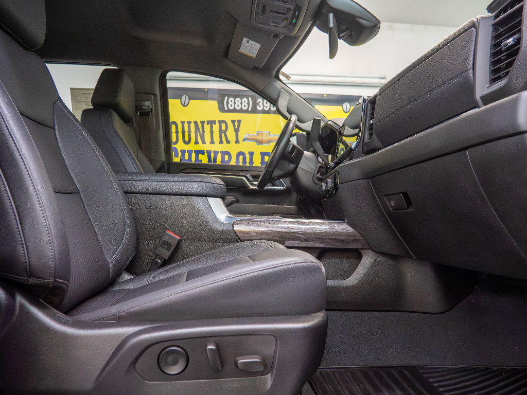 Used 2024 Chevrolet Silverado 2500 LTZ w/ LTZ Convenience Package AWD/4WD image 16