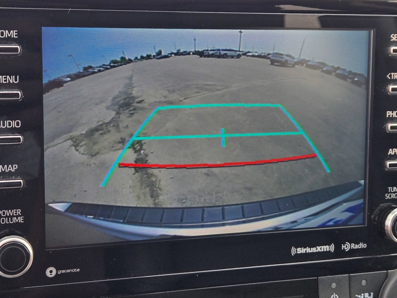 Used 2022 Toyota Highlander XLE FWD image 16