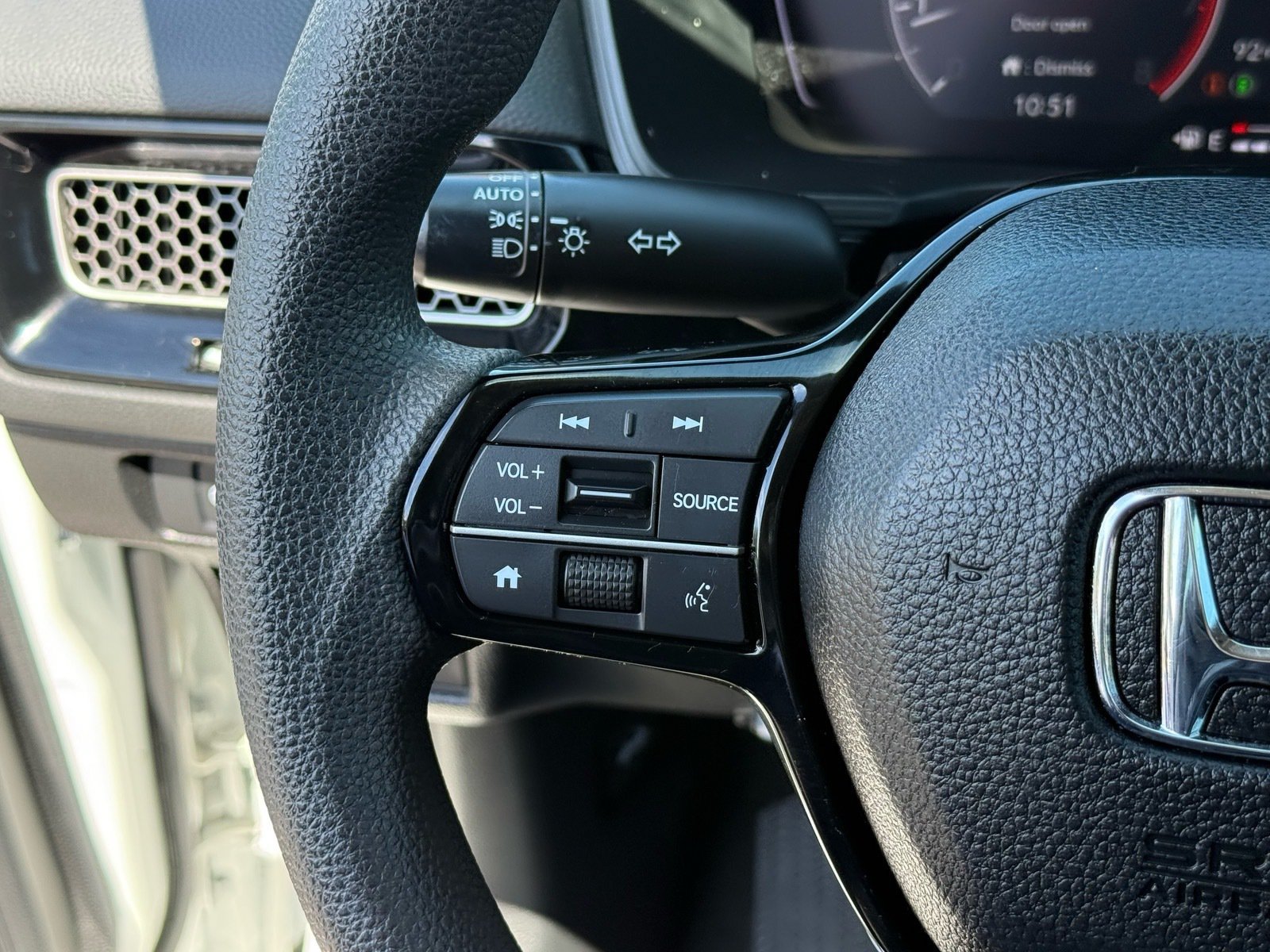 Used 2023 Honda Civic LX image 17