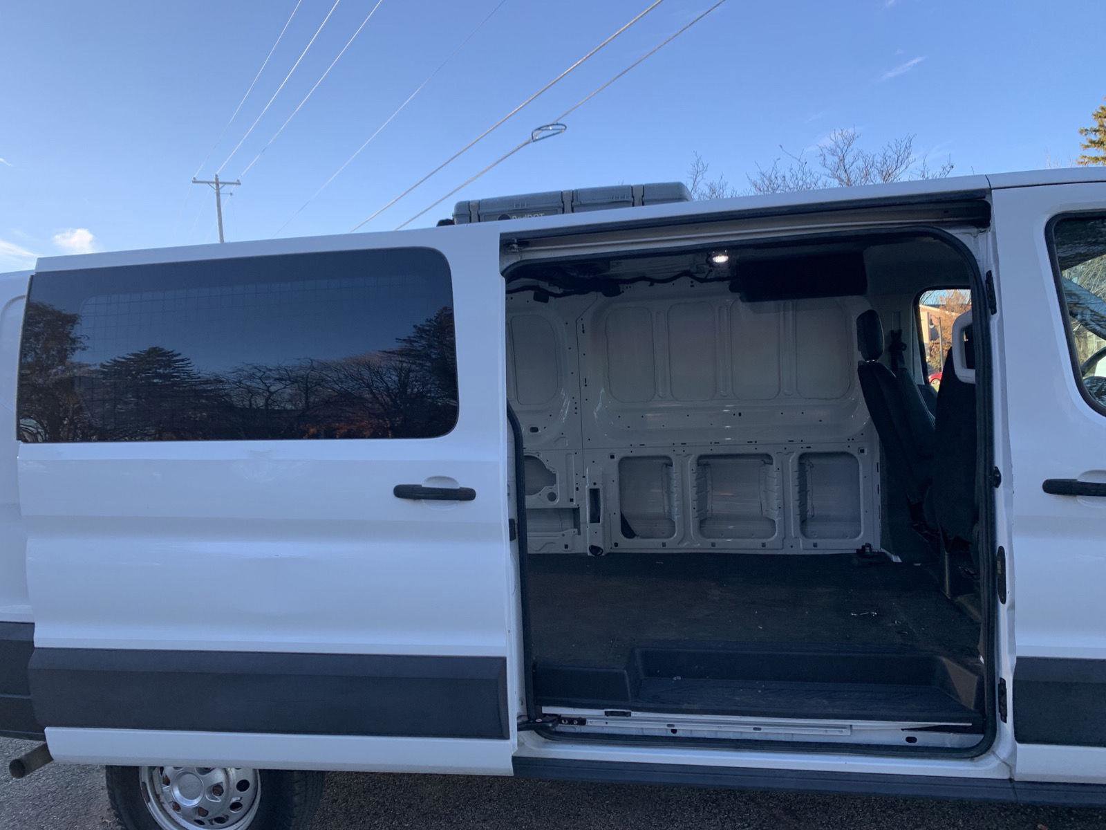 Used 2020 Ford Transit 150 Low Roof AWD image 21