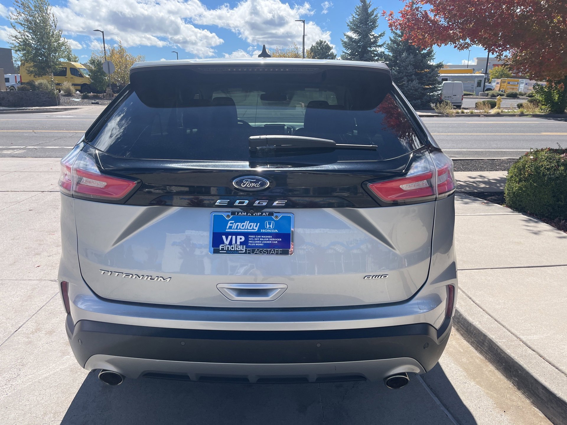 Used 2022 Ford Edge Titanium image 6