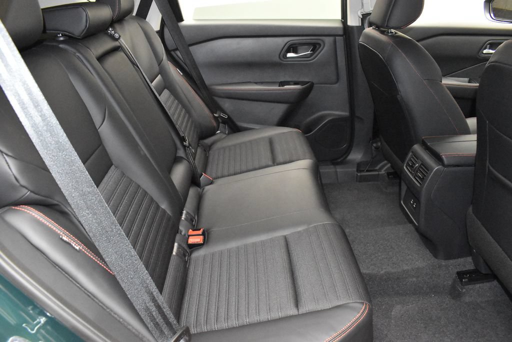 New 2026 Nissan Rogue SV AWD/4WD image 29