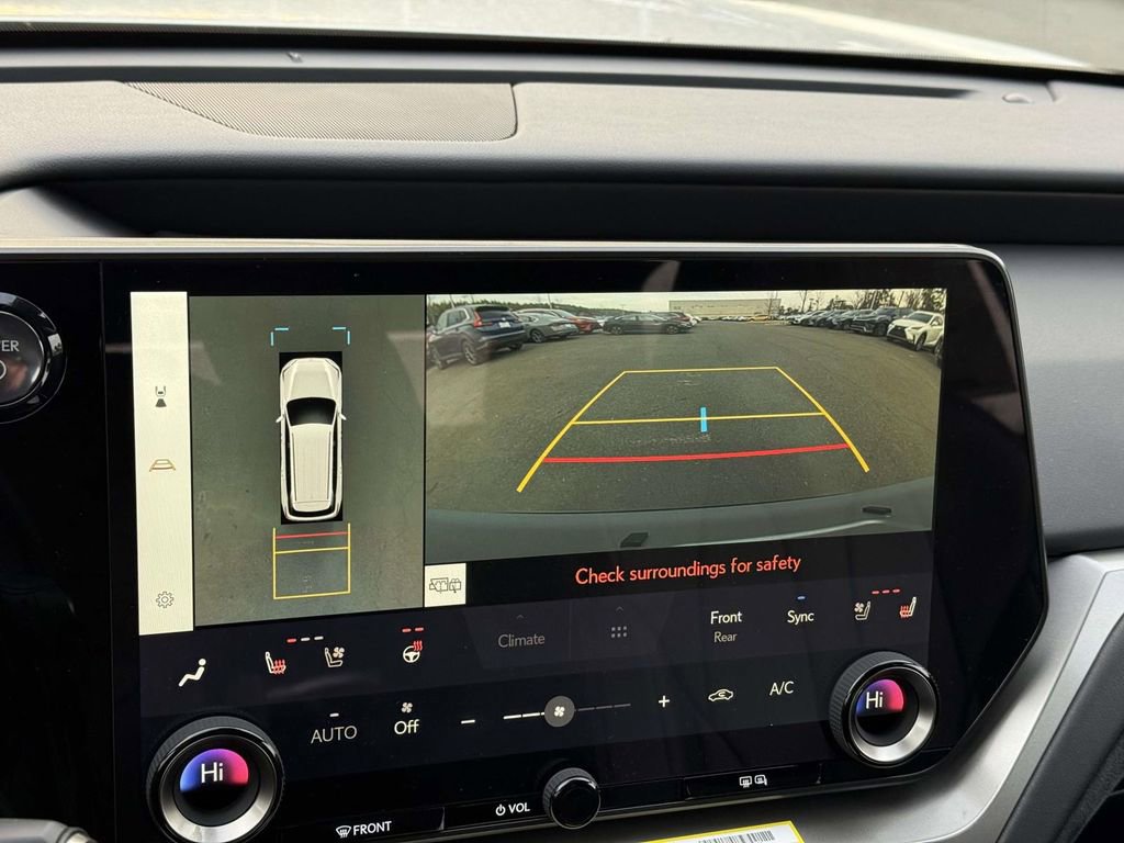 Used 2025 Lexus TX 500h AWD image 12