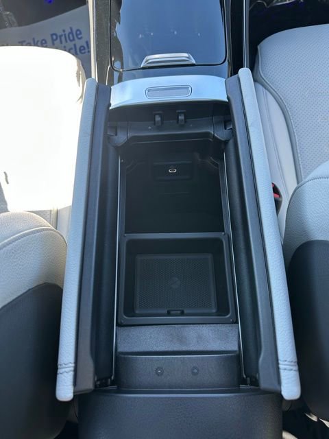Used 2026 Mercedes-Benz GLC 300 4MATIC image 35
