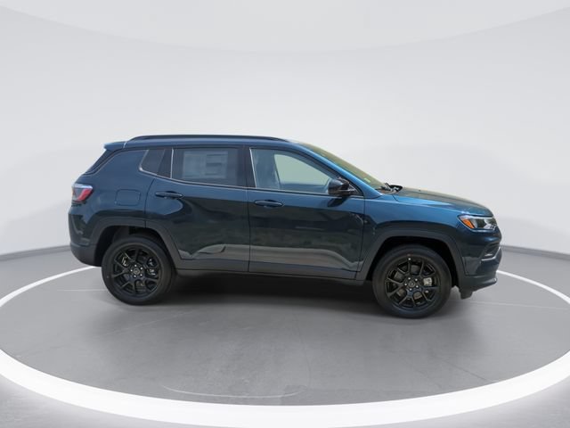 New 2026 Jeep Compass Latitude AWD/4WD image 9