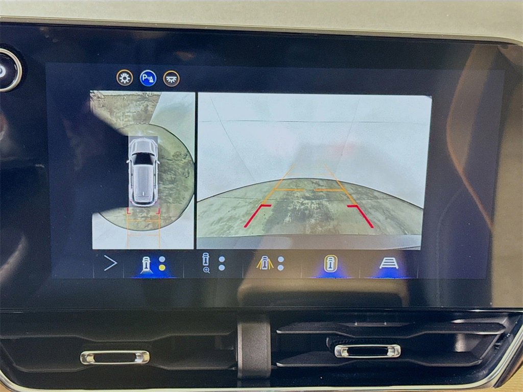 New 2026 Chevrolet Equinox ACTIV w/ Convenience Package III image 9