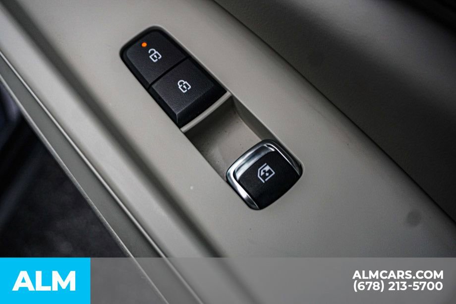 Used 2025 Kia Carnival SX Prestige image 60