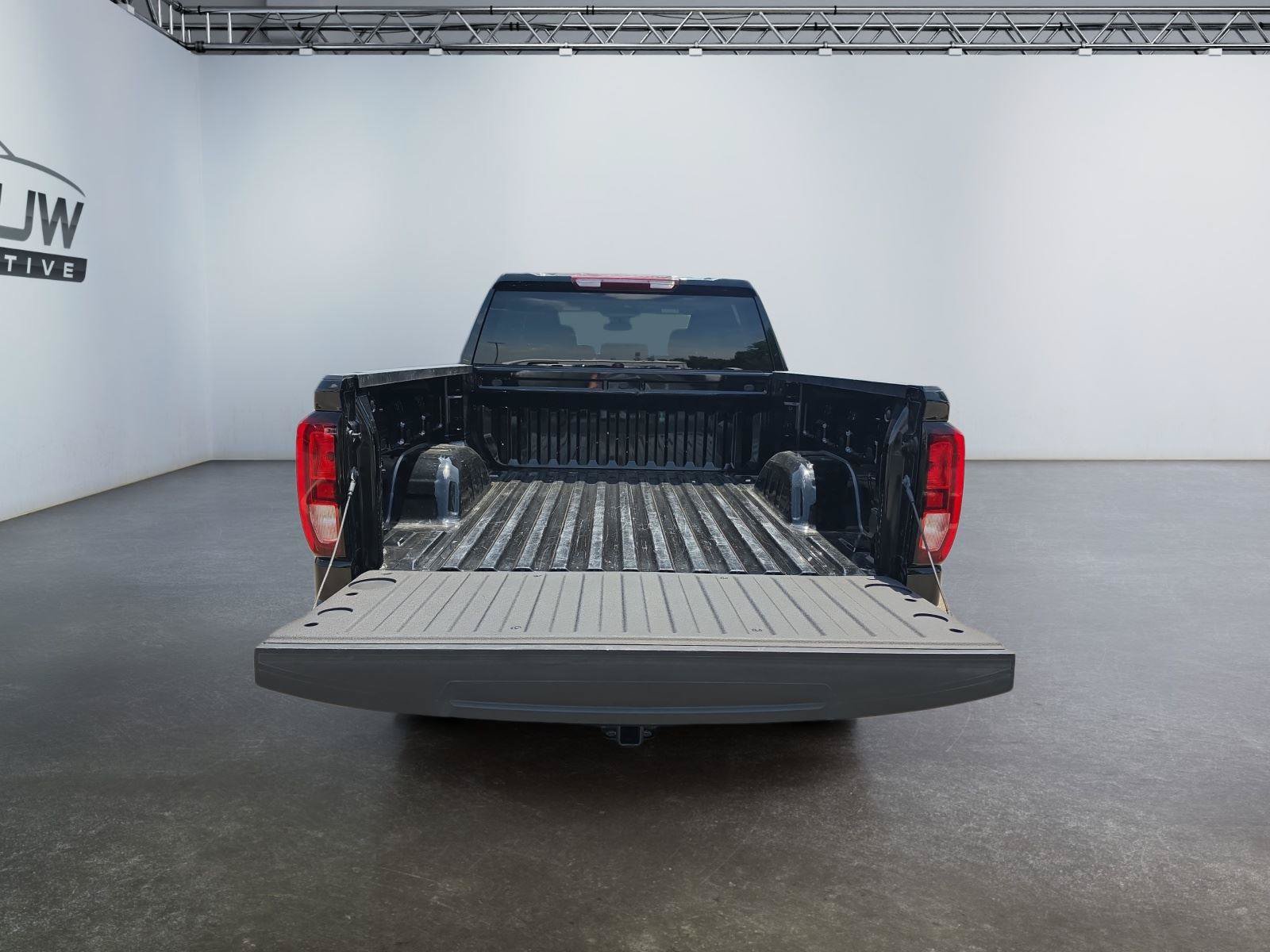 Used 2024 GMC Sierra 1500 Pro w/ Graphite Edition AWD/4WD image 22