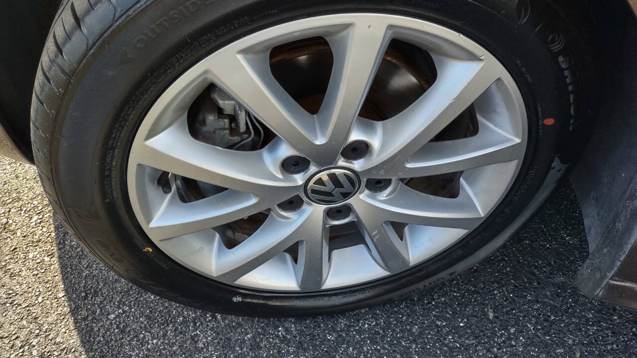 Used 2012 Volkswagen Jetta SE FWD image 39