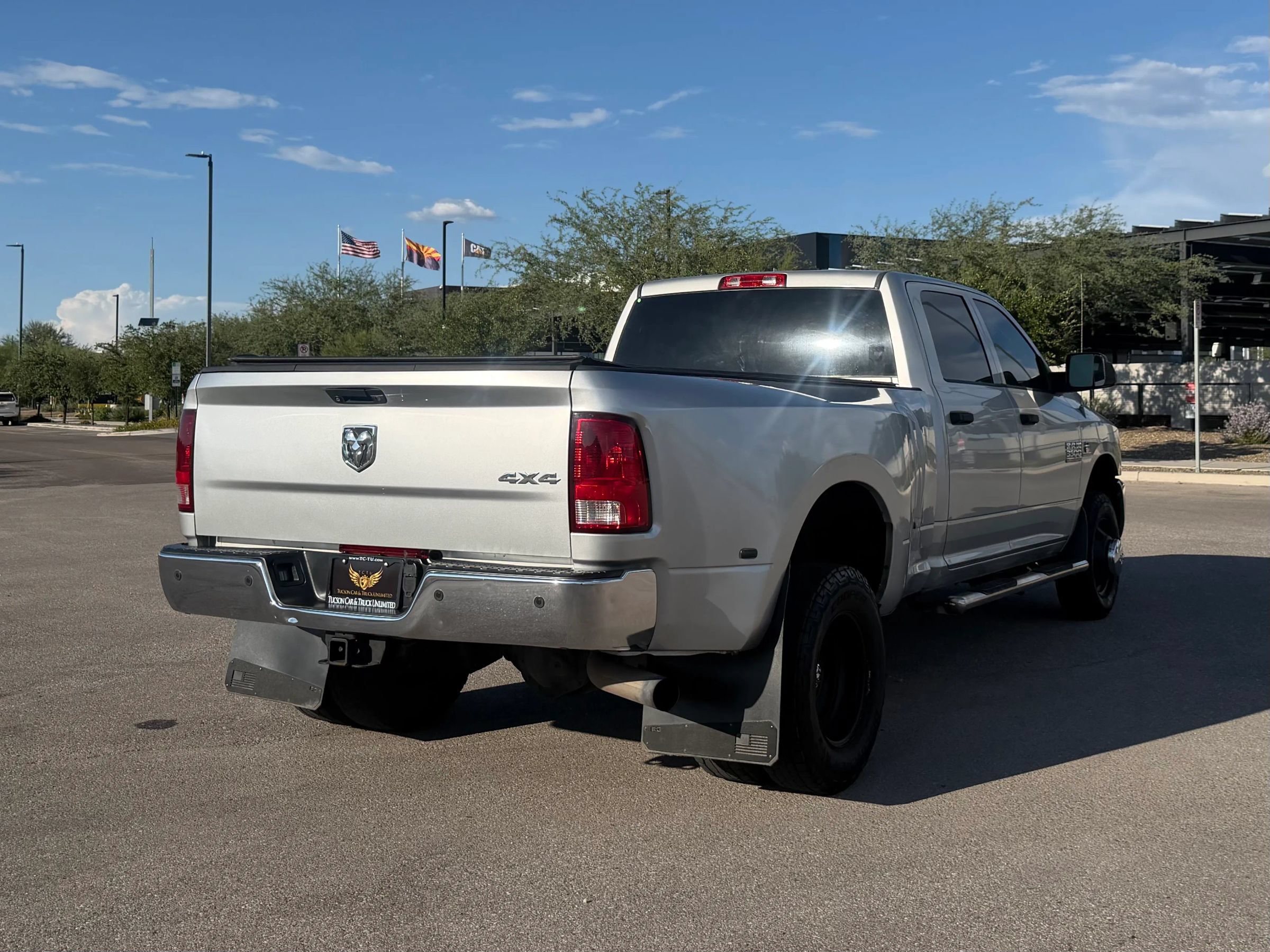 Used 2014 RAM 3500 Tradesman w/ Chrome Appearance Group AWD/4WD image 4