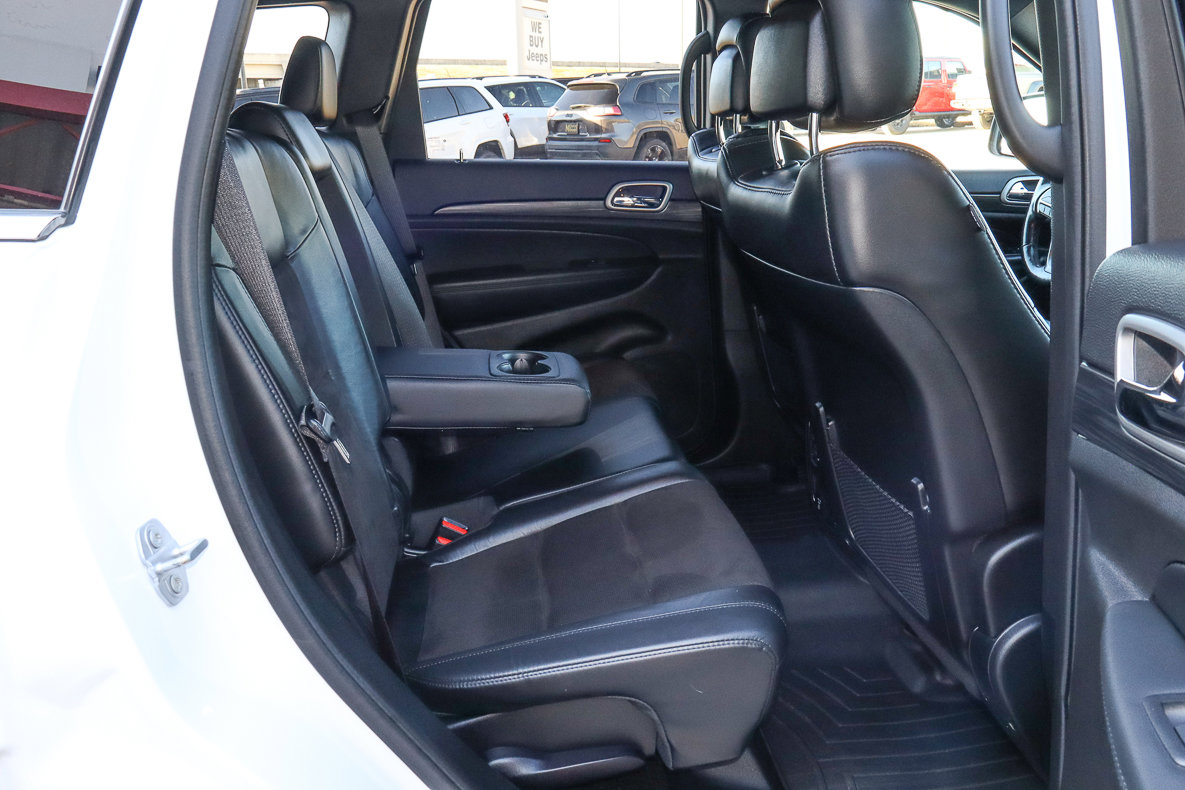 Used 2021 Jeep Grand Cherokee Laredo X AWD/4WD image 24