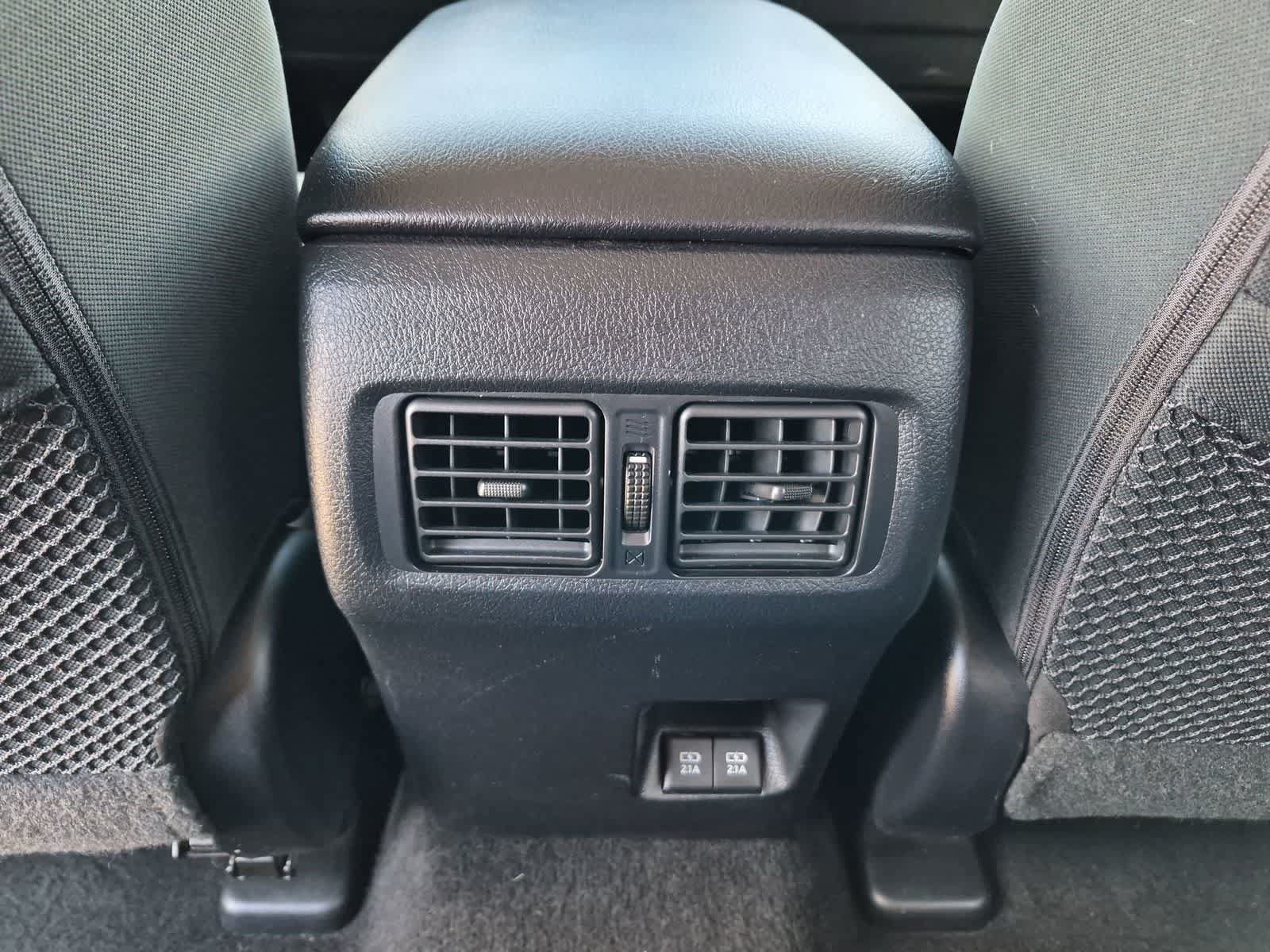 Used 2022 Toyota 4Runner SR5 AWD/4WD image 20