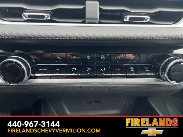 New 2026 Chevrolet Equinox LT w/ Convenience Package II image 16