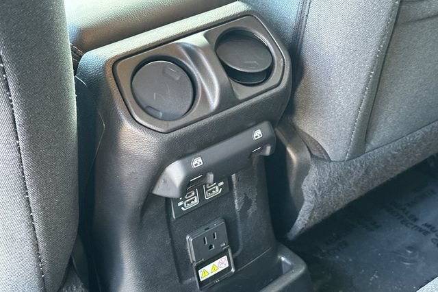 Used 2024 Jeep Wrangler Unlimited Sahara AWD/4WD image 14